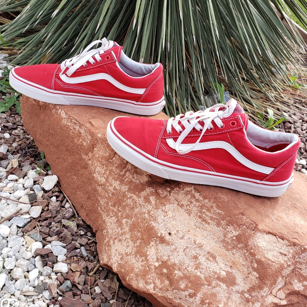 Vans Old Skool - Mens Size 10.5  Red White - Shoes